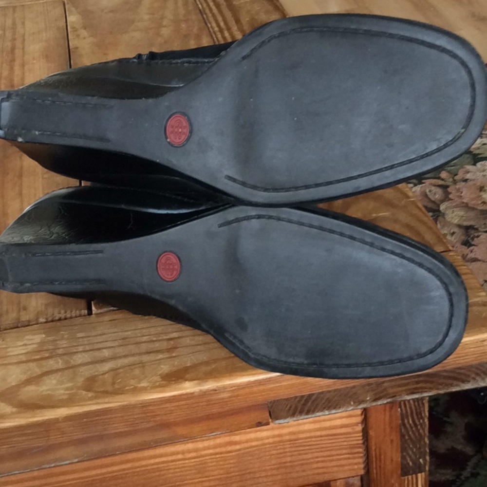 VTG Black Suede Wedge Boot Cole Haan 8.5 - Picture 6 of 7